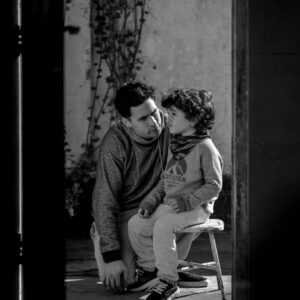 Nasciamo figli, genitori si diventa Nasciamo figli, genitori si diventa